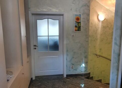 ISZTRIA, VIDIKOVAC - Gyönyörű családi négyemeletes ház