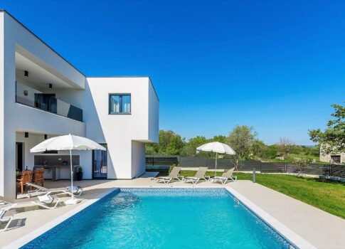 ISZTRIA, PULA - Modern villa medencével