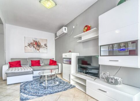 ISZTRIA, MEDULIN - Ház 2 apartmannal, 100 m-re a strandtól - TENGERNÉZET !!