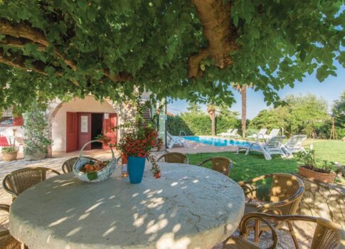 ISZTRIA, POREČ - Ház úszómedencével és parkosított kerttel