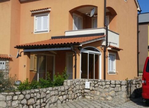 Krk-sziget, Krk városa - Háromszobás duplex apartman kerttel