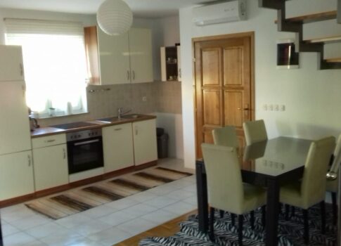 Krk-sziget, Krk városa - Háromszobás duplex apartman kerttel