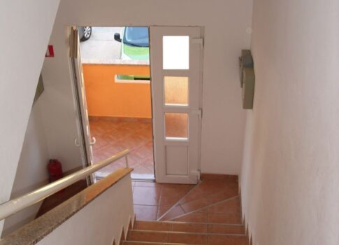 KRK SZIGET, MALINSKA (környéke) - Két különálló apartman