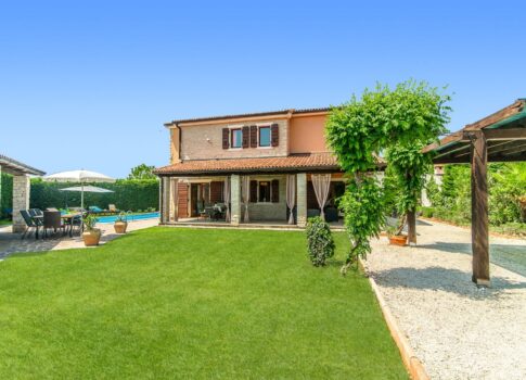 ISZTRIA, SVETVINČENT - Rusztikus villa egy csendes faluban