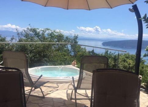 OPTIA, MOŠĆENICE, ST. JELENA - szép ház, panorámás kilátással a Kvarnerre