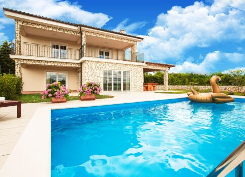 KRK SZIGET - Luxus villa panorámás kilátással a tengerre