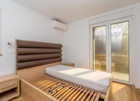 KRK SZIGET, NJIVICE - Apartman a földszinten kerttel