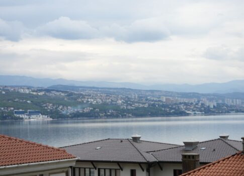 OPATIJA, KÖZPONT - exkluzívan berendezett kétszintes apartman 4 hálószoba + fürdőszoba 165 m2