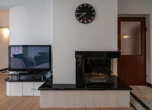 ISZTRIA, VINKURAN - Ház két apartmannal és medencével! Közel a tengerhez!