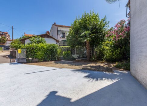 KRK SZIGET, MALINSKA - Ikerház 4 apartmannal, kilátással a tengerre