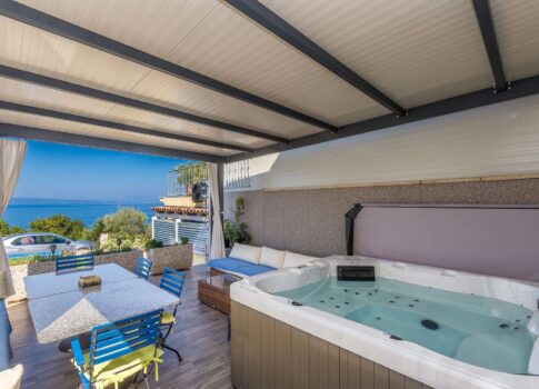 KLENOVICA - Ikerház jacuzzival és kilátással a tengerre