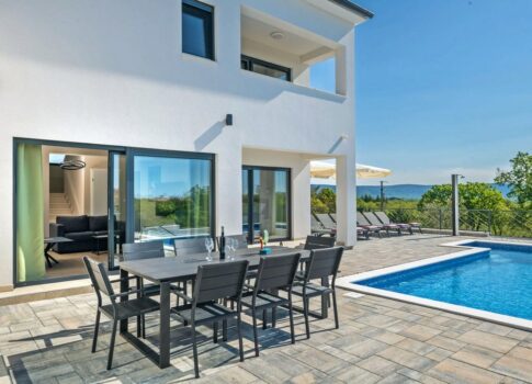 ISZTRIA, MARČANA - Új építésű úszómedencével a tenger közelében