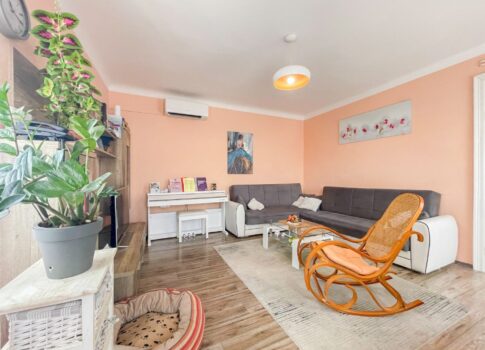 OPATIJA, IKA - kétszobás apartman mindössze 50 méterre a tengertől és a strandoktól, idilli helyen