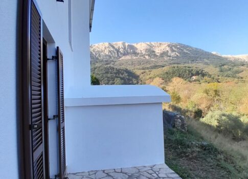 KRK SZIGET, BAŠKA - Tágas apartman 800 méterre a tengertől