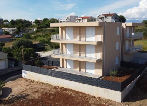 ZADAR, BILI BRIG - Tágas apartman tengerre néző kilátással