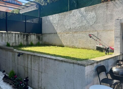 ISZTRIA, PREMANTURA - Apartman kerttel és úszómedencével a tenger közelében!