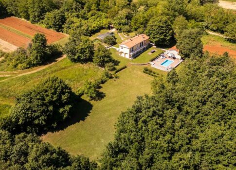 ISTRIA, PIĆAN - Autentikus isztriai szépség két házzal, medencével és teljes magánélettel!