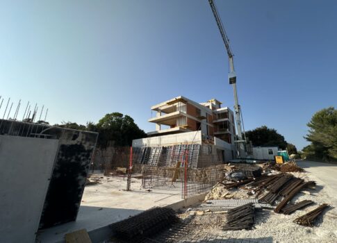 PETRČANE - Luxus kétszobás apartman 89m² - Tengerre néző!
