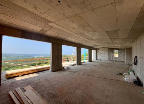 ISZTRIA, KRASICA - modern, különálló villa medencével, panorámás kilátással és garázzsal