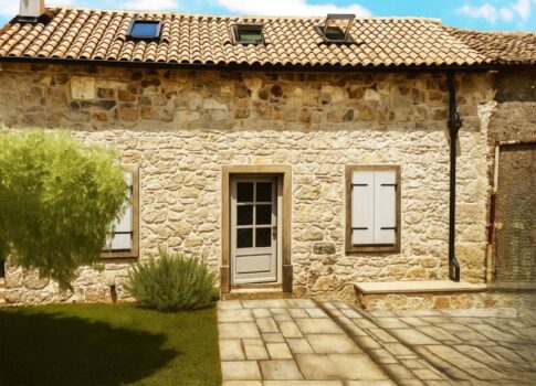 ISZTRIA, SKITAČA - Autentikus isztriai kőház