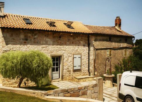 ISZTRIA, SKITAČA - Autentikus isztriai kőház