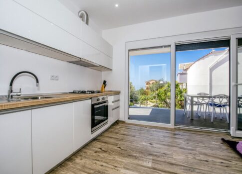 PAG SZIGETE, KOŠLJUN - Apartman + stúdió 70 méterre a tengertől
