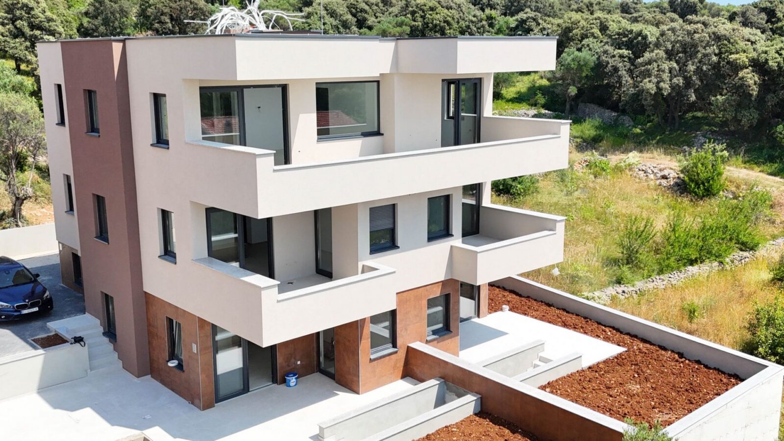 NOVALJA, JAKIŠNICA - 60 m2-es apartman az első emeleten, gyönyörű kilátással a tengerre