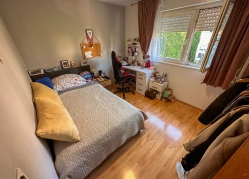 RIJEKA, SRDOČI - 2BR+LR, loggia, kilátással a tengerre