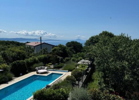 ISZTRIA, LABIN - Mediterrán kőház medencével és fantasztikus kilátással a tengerre