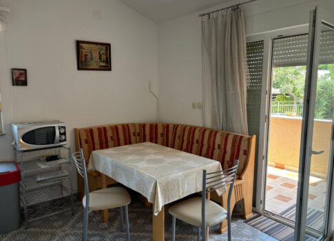 ISZTRIA, MEDULIN (Vinkuran) - Két hálószobás, teraszos apartman remek helyen! LEHETŐSÉG!