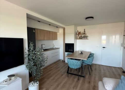 ISZTRIA, MEDULIN - Gyönyörű OKOSOTTHON apartman terasszal és udvarral!