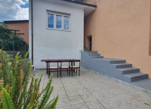 RIJEKA, BANDEROVO - STÚDIÓ APARTMAN ÉS APARTMAN! városközpont, kert, parkolás!
