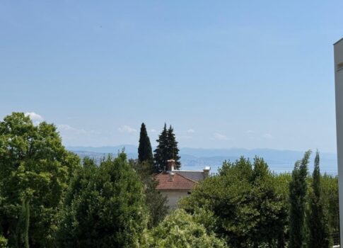 OPATIJA, KÖZPONT - 31 m2-es apartman tengerre néző kilátással