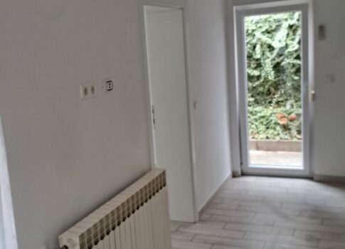 RIJEKA - fantasztikus apartman saját kerttel, 280 m2-es és 2 parkolóhellyel