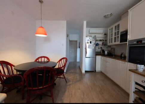 CRIKVENICA, JADRANOVO - Gyönyörű apartman 120 méterre a tengertől