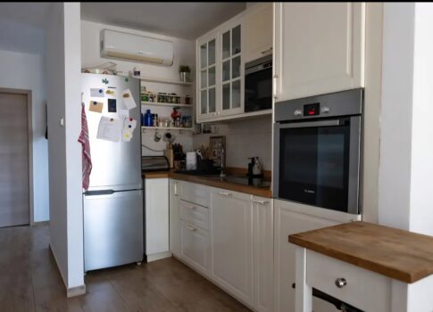 CRIKVENICA, JADRANOVO - Gyönyörű apartman 120 méterre a tengertől