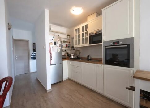 CRIKVENICA, JADRANOVO - Gyönyörű apartman 120 méterre a tengertől