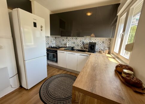 RIJEKA, ŠKURINJE - 3 hálószoba + nappali, 76 m2, kilátás, 2. emelet!