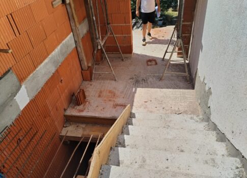 ISZTRIA, PULA - 92m2-es apartman csendes helyen!