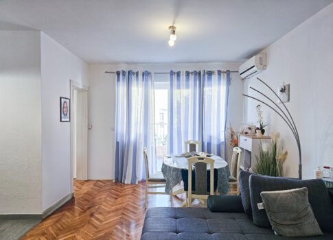 KRK SZIGET, KRK VÁROS - Családi apartman 74 m2, jó helyen