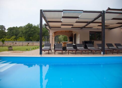 ISZTRIA, ROVINJ - gyönyörű ház idilli környezetben!