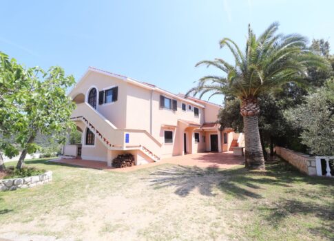 RAB SZIGET, SUPETARSKA DRAGA - Gyönyörű villa medencével, remek helyen