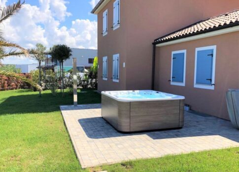ISZTRIA, POREČ - Apartmankomplexum a tenger közelében