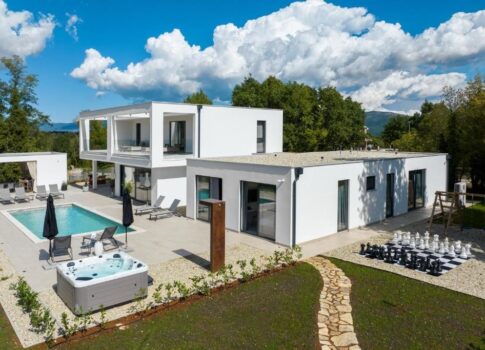 ISZTRIA, LABIN - luxusvilla fűtött medencével és wellness-részleggel Kelet-Isztria szívében
