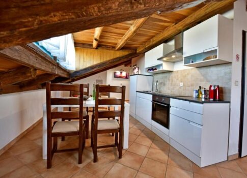 ISZTRIA, POREČ - Kétszobás apartman tengerre néző kilátással