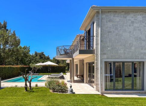 ISZTRIA, POREČ - Luxus villa közel a tengerhez!
