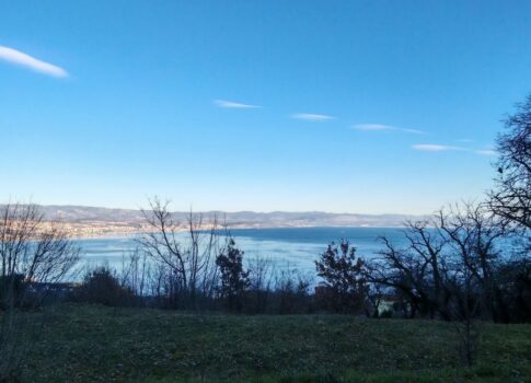OPATIJA, LOVRAN, DOBREĆ - magas, befejezetlen ház 400 m2, panorámás kilátással a tengerre
