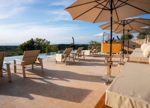 ISZTRIA, BUJE - Modern családi szálloda professzionális étteremmel és panorámás kilátással