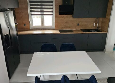 ISZTRIA, PULA - Családi apartman kerttel a központban + további garzonlakás! RITKÁN ELÉRHETŐ HELYSZÍN!