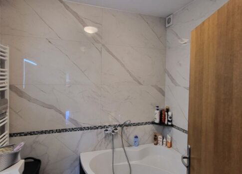 RAB SZIGET, KAMPOR - Teljesen bútorozott lakás befektetésnek